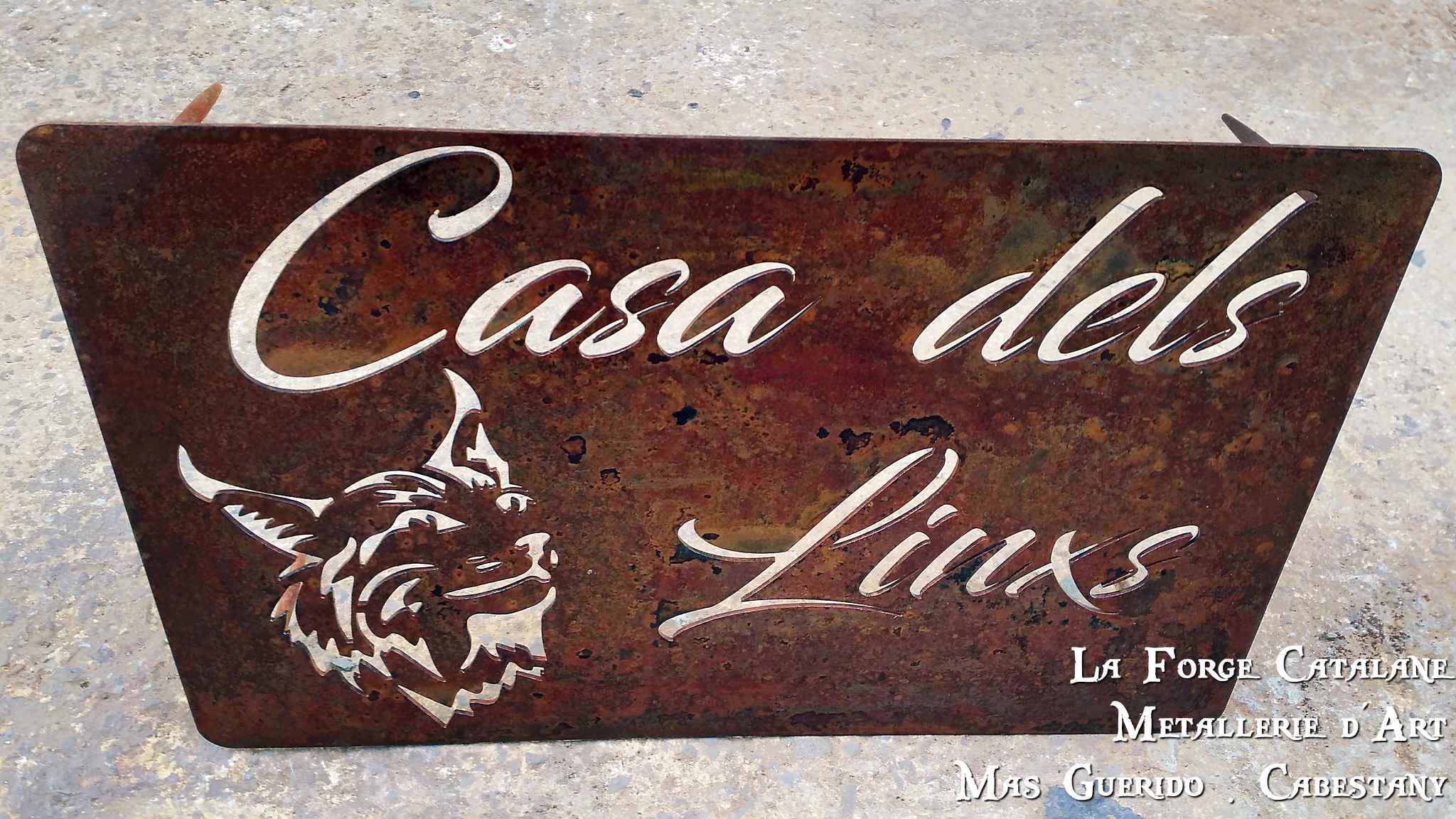 Enseigne decoupe laser Casa dels linxs forge catalane.jpg